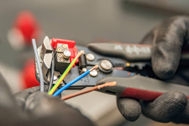 Best Affordable Electrician  in Greenfield, WI